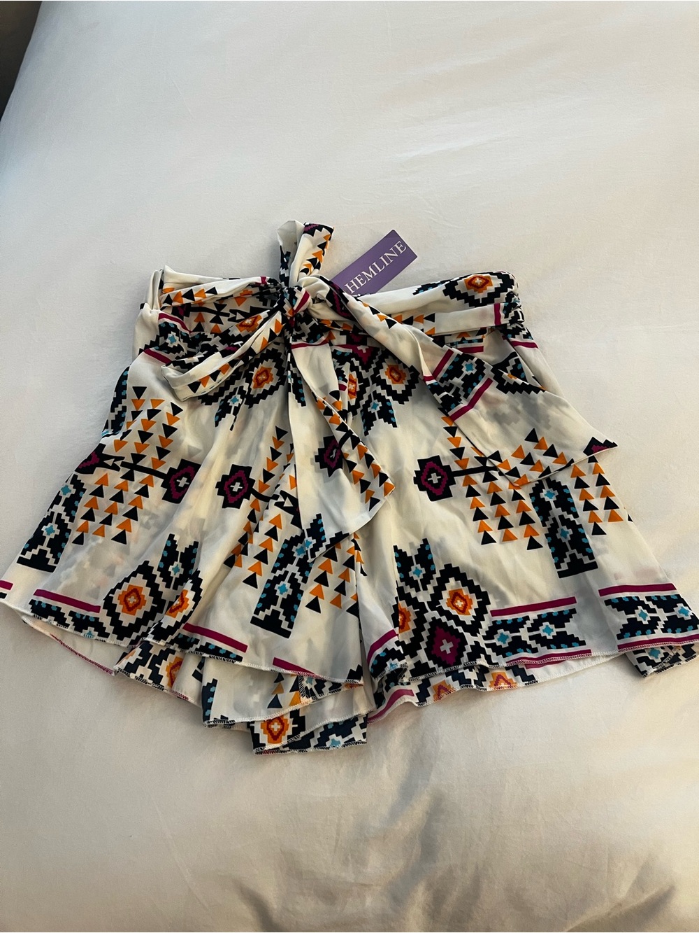 Karlie Aztec Tie Waist Shorts – Size Medium – Multicolor – NWT